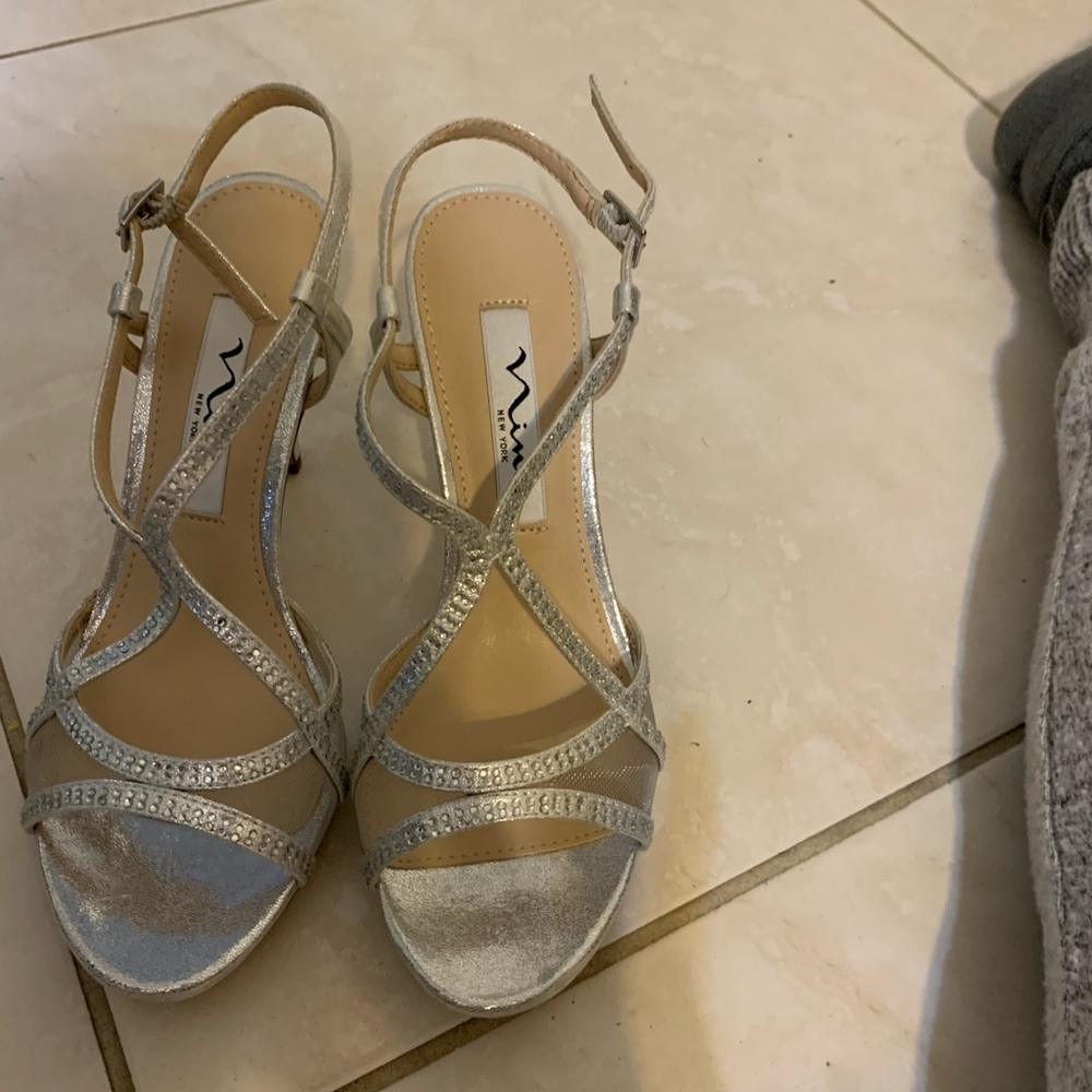 Nina Beautiful Silver heel size 5
